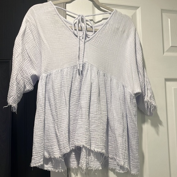 Light Blue Top - Picture 4 of 4